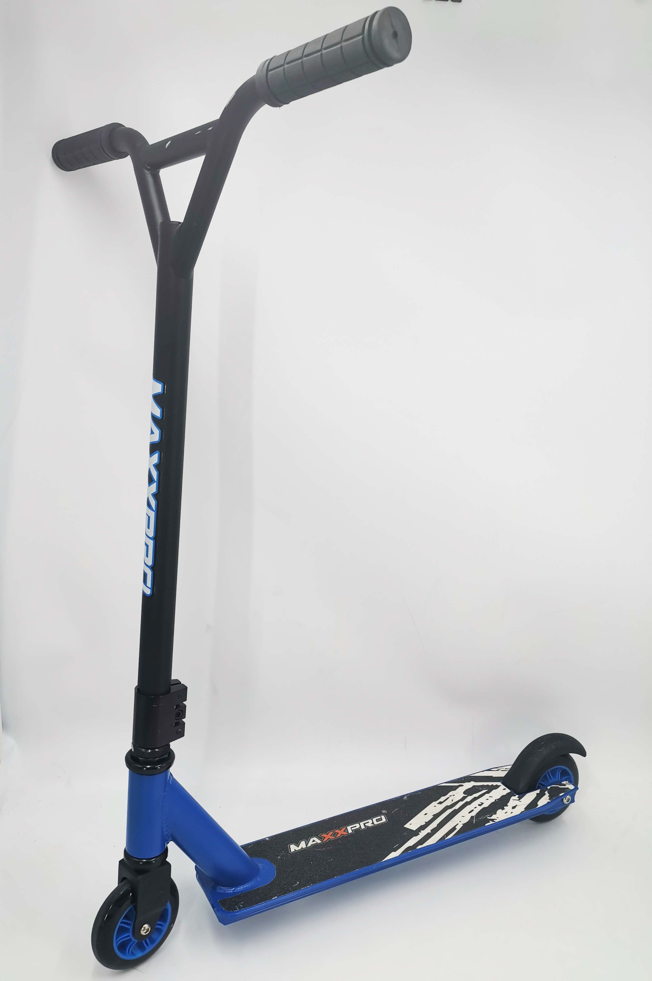 Картинка S00452  самокат трюковой 100 пласт колесо Артикул S00452