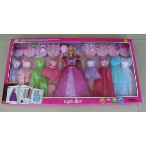 Картинка Кукла с набором платьев и аксессуаров Артикул 8266-140